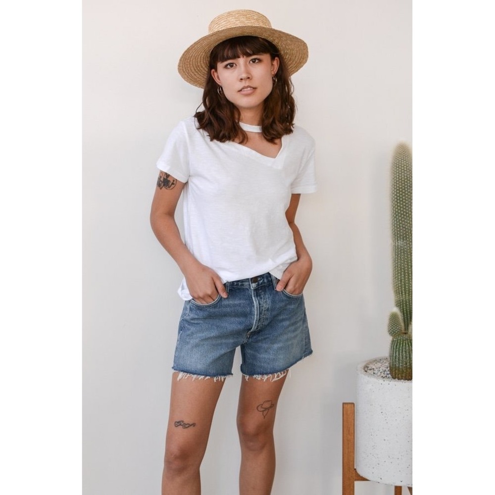AGOLDE Micah Boyfriend Cut Off Shorts Avail Wash Womens 26 Denim Minimalist